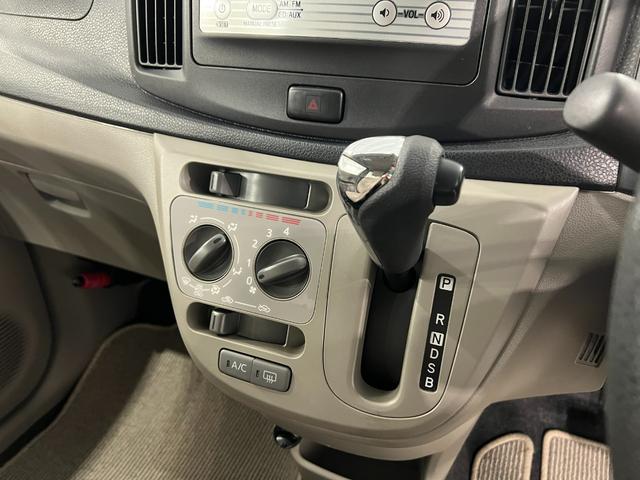 ミライースX 雹害 走行61169キロ CDチューナー 純正マット1年保証距離無制限 助手席エアバッグ アイドリングストップ マニュアルエアコン キーレスエントリー ドリンクホルダー(埼玉県)の中古車