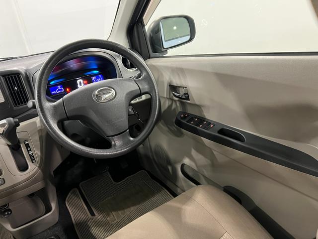 ミライースX 雹害 走行61169キロ CDチューナー 純正マット1年保証距離無制限 助手席エアバッグ アイドリングストップ マニュアルエアコン キーレスエントリー ドリンクホルダー(埼玉県)の中古車
