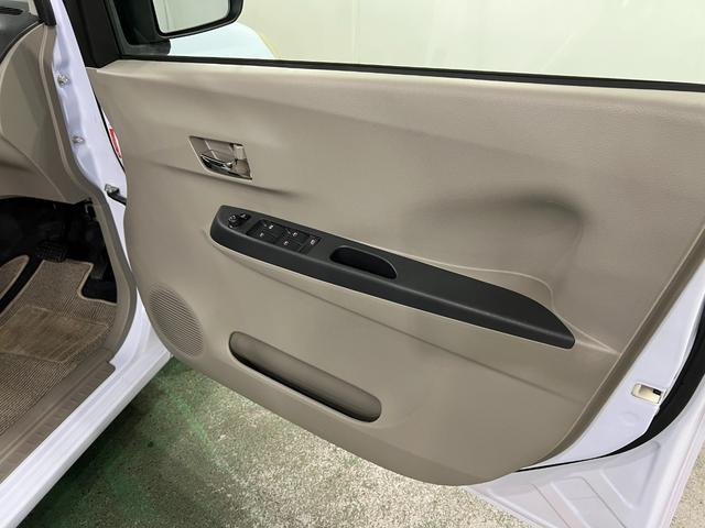 ミライースX 雹害 走行61169キロ CDチューナー 純正マット1年保証距離無制限 助手席エアバッグ アイドリングストップ マニュアルエアコン キーレスエントリー ドリンクホルダー(埼玉県)の中古車