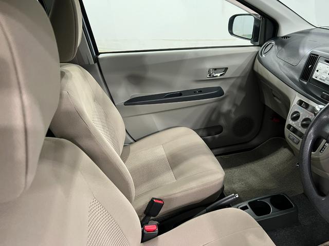 ミライースX 雹害 走行61169キロ CDチューナー 純正マット1年保証距離無制限 助手席エアバッグ アイドリングストップ マニュアルエアコン キーレスエントリー ドリンクホルダー(埼玉県)の中古車
