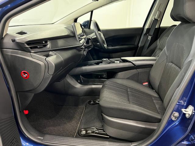 ノートX 走行5662キロ/ナビ/全周囲カメラ1年保証・走行距離無制限 Bluetooth サイドエアバック オートライト LEDヘッドライト 助手席エアバック 純正カーペットマット(埼玉県)の中古車