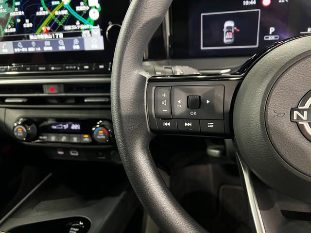 ノートX 走行5662キロ/ナビ/全周囲カメラ1年保証・走行距離無制限 Bluetooth サイドエアバック オートライト LEDヘッドライト 助手席エアバック 純正カーペットマット(埼玉県)の中古車