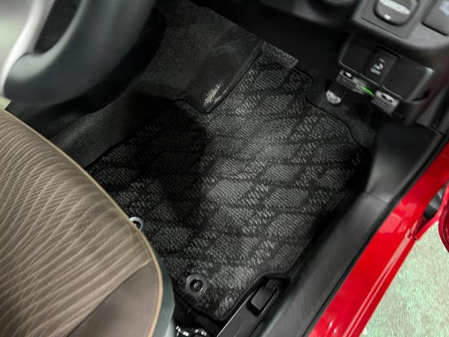 アクアG 走行77996キロ/車検整備付/フルセグナビ1年保証・走行距離無制限 助手席エアバック ETC 純正カーペットマット ブルートゥース オートライト LEDヘッドライト(埼玉県)の中古車