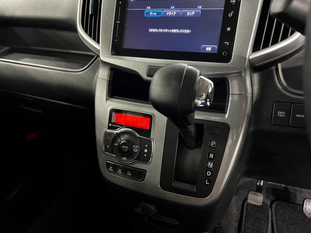 デリカD:2ハイブリッドSZ ナビパッケージ 走行46849キロ一年保証・走行距離無制限 Bluetooth 全周囲カメラ オートライト HIDヘッドライト 両側電動スライドドア 助手席エアバック(埼玉県)の中古車