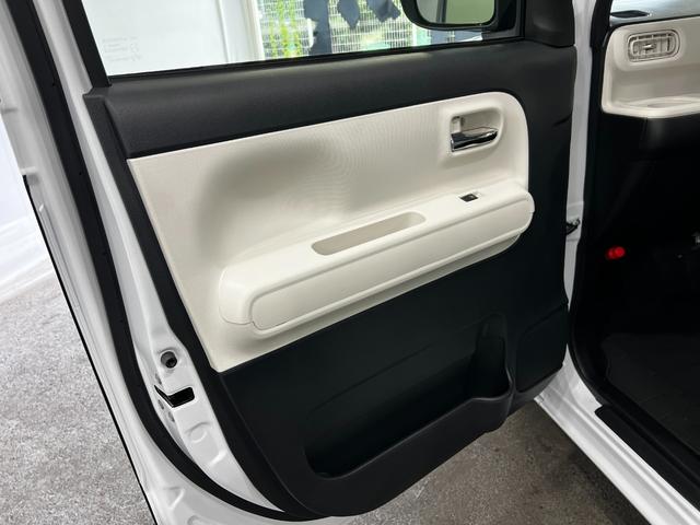 ムーヴキャンバスストライプスＧ　走行２５２２３キロ／ナビ／バックカメラ１年保証・走行距離無制限　Ｂｌｕｅｔｏｏｔｈ　ＥＴＣ　ドラレコ　サイドエアバック　クリアランスソナー　オートライト　ＬＥＤヘッドライト　ベンチシート　シートヒーター　両側電動スライドドア（埼玉県）の中古車