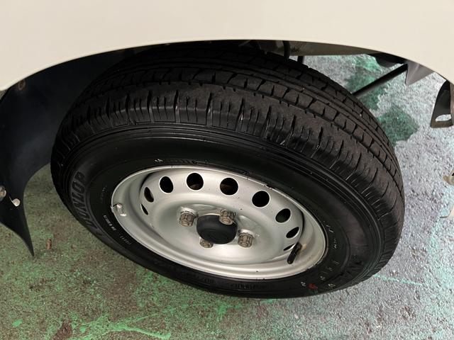ハイゼットトラックエアコン・パワステ　スペシャル　走行８８０３８キロ／４ＷＤ一年保証・走行距離無制限　純正マット　４ＷＤ　オートマ　板キー　ＡＭＦＭラジオ　エアコン　パワステ　取扱説明書　整備記録簿（埼玉県）の中古車