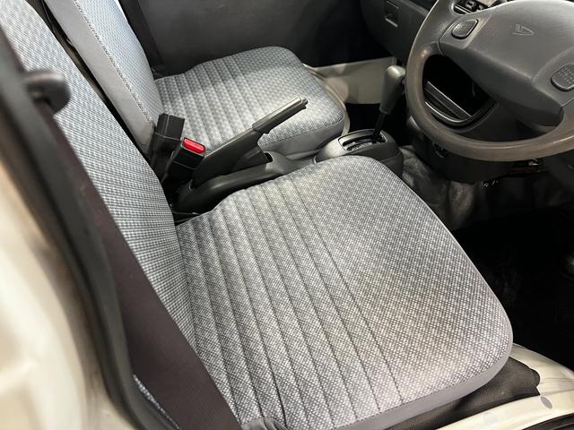 ハイゼットトラックエアコン・パワステ　スペシャル　走行８８０３８キロ／４ＷＤ一年保証・走行距離無制限　純正マット　４ＷＤ　オートマ　板キー　ＡＭＦＭラジオ　エアコン　パワステ　取扱説明書　整備記録簿（埼玉県）の中古車