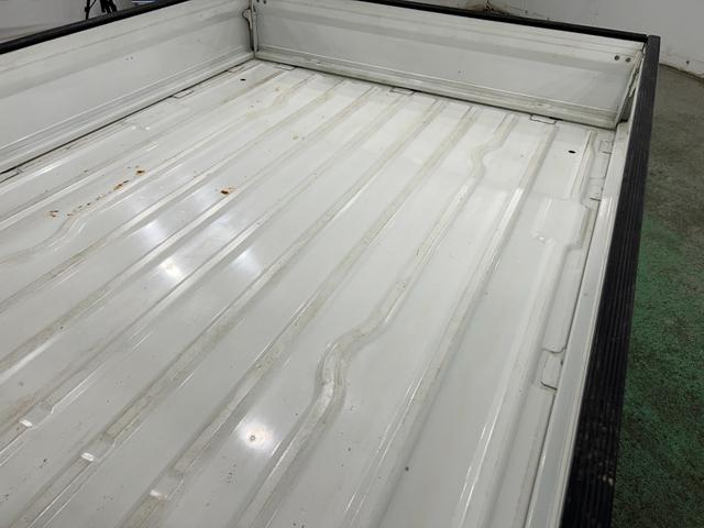 キャリイトラックKCエアコン・パワステ 走行17838キロ/4WD1年保証・走行距離無制限 4WD 助手席エアバック 純正マット エアコン パワステ ラジオ(埼玉県)の中古車