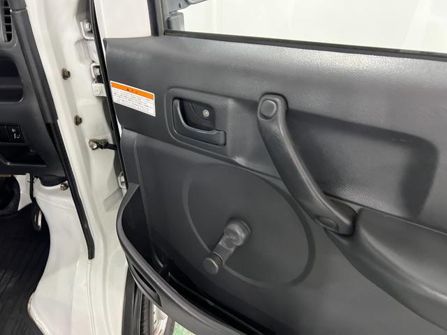 キャリイトラックKCエアコン・パワステ 走行17838キロ/4WD1年保証・走行距離無制限 4WD 助手席エアバック 純正マット エアコン パワステ ラジオ(埼玉県)の中古車