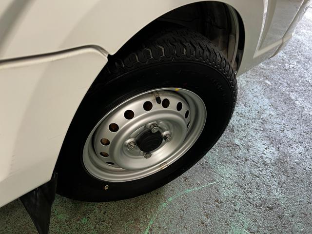 スクラムトラックKCエアコン・パワステ 走行41304キロ/5速MT/2WD一年保証・走行距離無制限 走行41304キロ 助手席エアバック 純正マット AMFMラジオ 5速MT 2WD 板キー エアコンパワステ(埼玉県)の中古車