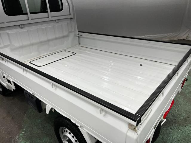 スクラムトラックKCエアコン・パワステ 走行41304キロ/5速MT/2WD一年保証・走行距離無制限 走行41304キロ 助手席エアバック 純正マット AMFMラジオ 5速MT 2WD 板キー エアコンパワステ(埼玉県)の中古車