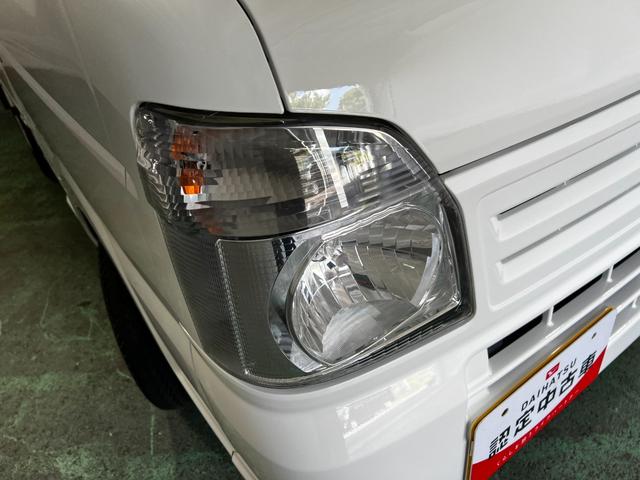 スクラムトラックKCエアコン・パワステ 走行41304キロ/5速MT/2WD一年保証・走行距離無制限 走行41304キロ 助手席エアバック 純正マット AMFMラジオ 5速MT 2WD 板キー エアコンパワステ(埼玉県)の中古車