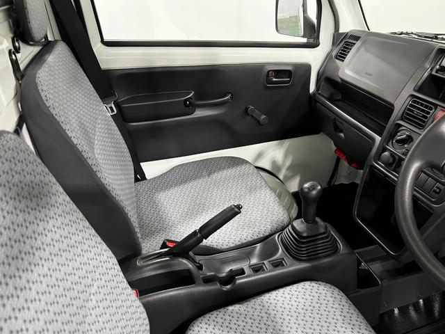 スクラムトラックKCエアコン・パワステ 走行41304キロ/5速MT/2WD一年保証・走行距離無制限 走行41304キロ 助手席エアバック 純正マット AMFMラジオ 5速MT 2WD 板キー エアコンパワステ(埼玉県)の中古車