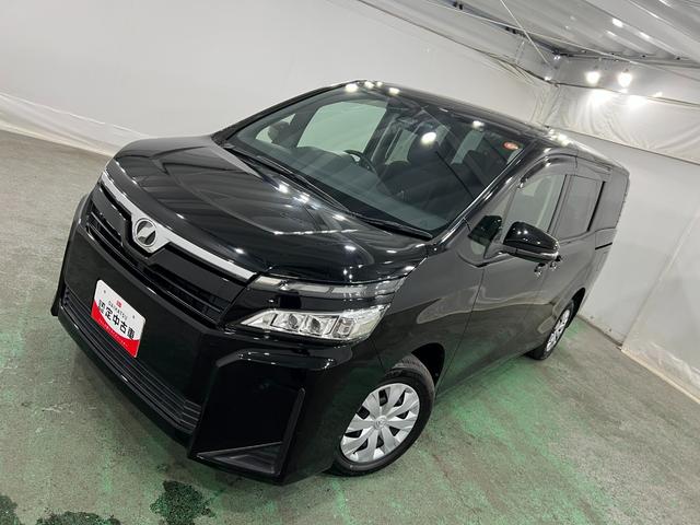 ヴォクシーＸ　４ＷＤ／走行２９７６０キロ／ナビ／ドラレコ／後席モニター１年保証距離無制限　走行距離２９７６０キロ　フルセグナビ　バックカメラ　ブルートゥース　ドラレコ　後席モニター　ＬＥＤヘッドランプ　アイドリングストップ　両側電動スライドドア（埼玉県）の中古車