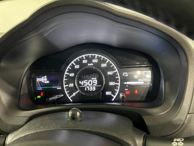 ノートe−パワー メダリスト 車検整備付/走行36285キロ/ナビ1年保証距離無制限 走行距離36285キロ フルセグナビ バックカメラ ブルートゥース ドラレコ 純正マット 助手席エアバッグ LEDヘッドランプ 電動格納式ドアミラー(埼玉県)の中古車