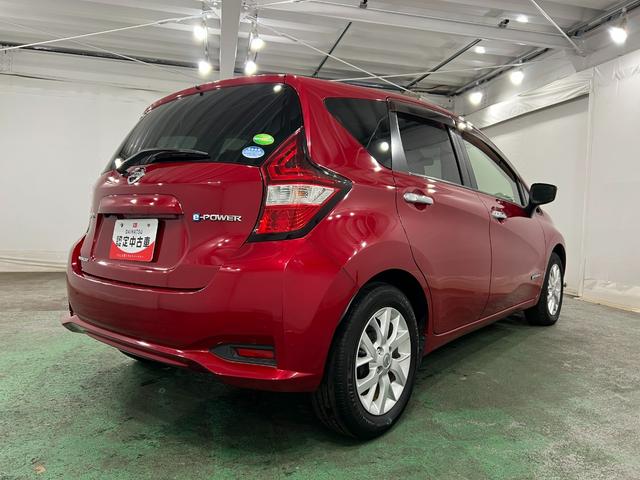 ノートe−パワー メダリスト 車検整備付/走行36285キロ/ナビ1年保証距離無制限 走行距離36285キロ フルセグナビ バックカメラ ブルートゥース ドラレコ 純正マット 助手席エアバッグ LEDヘッドランプ 電動格納式ドアミラー(埼玉県)の中古車