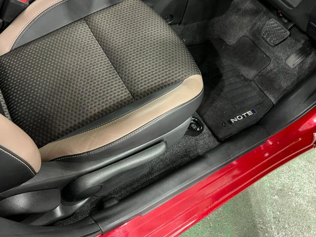 ノートe−パワー メダリスト 車検整備付/走行36285キロ/ナビ1年保証距離無制限 走行距離36285キロ フルセグナビ バックカメラ ブルートゥース ドラレコ 純正マット 助手席エアバッグ LEDヘッドランプ 電動格納式ドアミラー(埼玉県)の中古車
