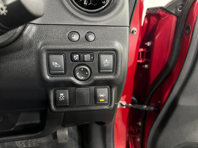 ノートe−パワー メダリスト 車検整備付/走行36285キロ/ナビ1年保証距離無制限 走行距離36285キロ フルセグナビ バックカメラ ブルートゥース ドラレコ 純正マット 助手席エアバッグ LEDヘッドランプ 電動格納式ドアミラー(埼玉県)の中古車