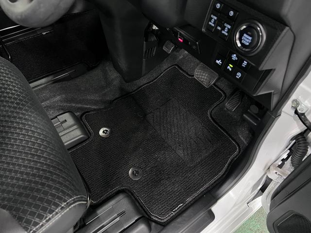 タントカスタムＸスタイルセレクション　純正ナビ　ドラレコ　Ｂカメラ純正７インチフルセグナビ　ドラレコ　バックカメラ　サイドエアバック　クリアランスソナー　　オートライト　ＬＥＤヘッドライト　ベンチシート　シートヒーター　両側電動スライドドア　１年保証・走行距離無制限（埼玉県）の中古車