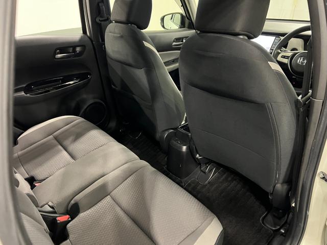 フィットe:HEVネス 走行106510キロ/ナビ/バックカメラ一年保証・走行距離無制限 フルセグナビ Bluetooth バックカメラ ドラレコ ETC サイドエアバック オートライト LEDヘッドライト(埼玉県)の中古車