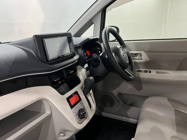 ムーヴＸ　走行３４９０４キロ／ワンセグナビ／シートヒーター／マット１年保証距離無制限　走行距離３４９０４キロ　ワンセグナビ　ブルートゥース　カーペットマット　オートライト　アイドリングストップ　シートヒーター　オート格納式ドアミラー（埼玉県）の中古車