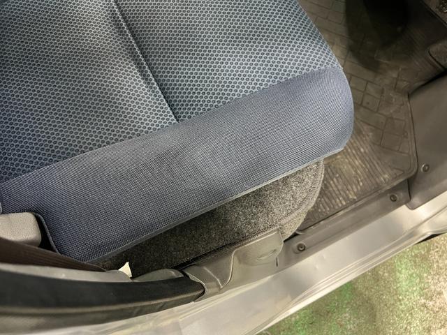 ハイゼットカーゴクルーズ 走行86036キロ/車検整備付/タイヤ4本交換一年保証・走行距離無制限 車検整備付 タイヤ4本交換 純正カーペットマット 助手席エアバック エアコンパワステ オートマ(埼玉県)の中古車