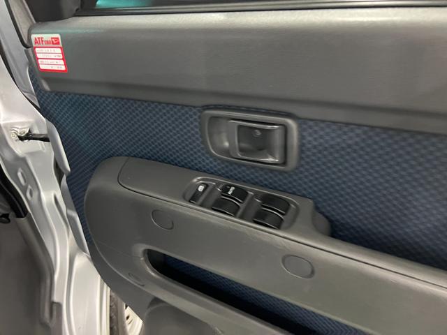 ハイゼットカーゴクルーズ 走行86036キロ/車検整備付/タイヤ4本交換一年保証・走行距離無制限 車検整備付 タイヤ4本交換 純正カーペットマット 助手席エアバック エアコンパワステ オートマ(埼玉県)の中古車