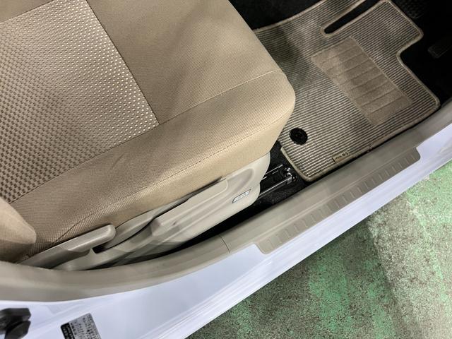 ミライースＧ　走行２７０５６キロ／ＣＤチューナー一年保証・走行距離無制限　助手席エアバック　純正カーペットマット　ＣＤチューナー　アイドリングストップ　キーレス　純正アルミ（埼玉県）の中古車