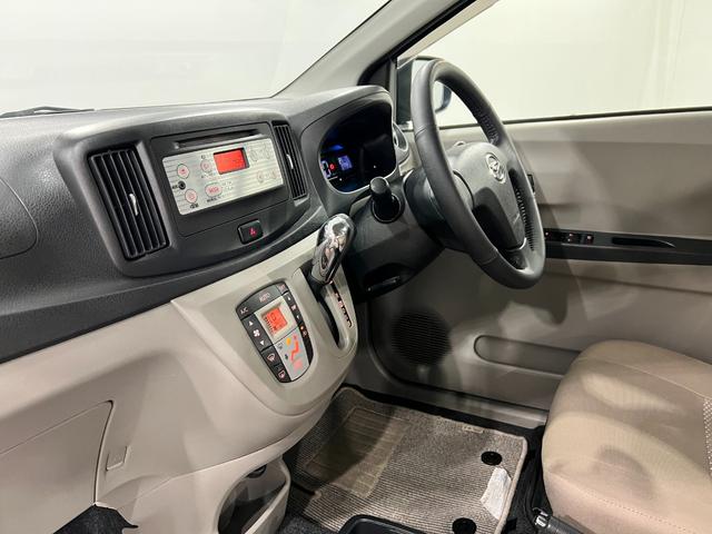 ミライースＧ　走行２７０５６キロ／ＣＤチューナー一年保証・走行距離無制限　助手席エアバック　純正カーペットマット　ＣＤチューナー　アイドリングストップ　キーレス　純正アルミ（埼玉県）の中古車