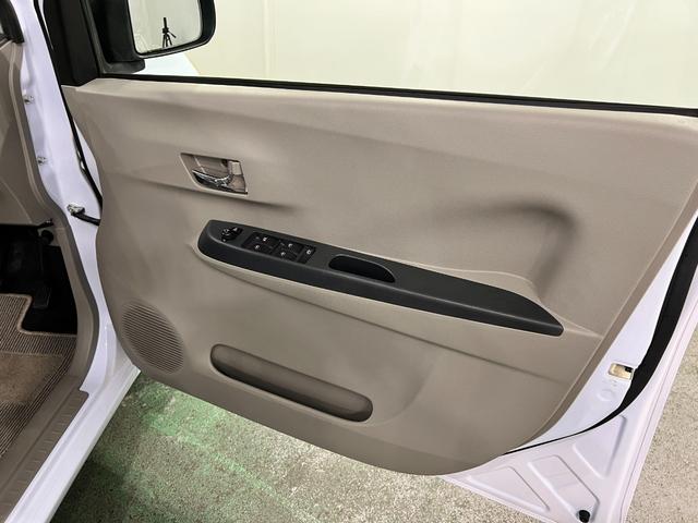 ミライースＧ　走行２７０５６キロ／ＣＤチューナー一年保証・走行距離無制限　助手席エアバック　純正カーペットマット　ＣＤチューナー　アイドリングストップ　キーレス　純正アルミ（埼玉県）の中古車