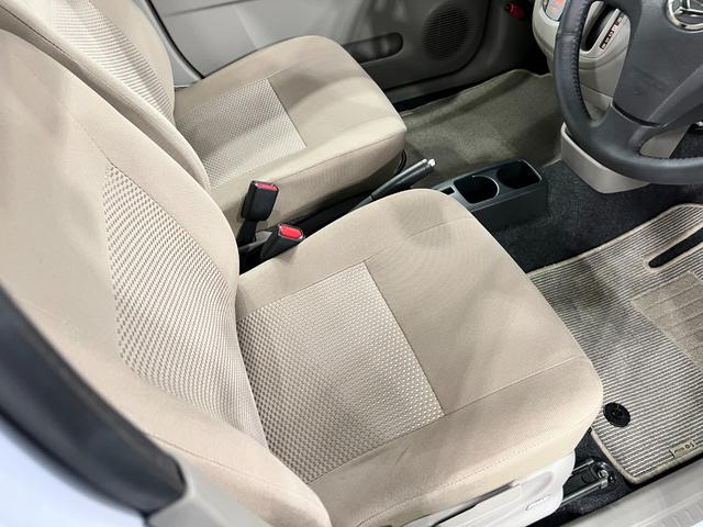ミライースＧ　走行２７０５６キロ／ＣＤチューナー一年保証・走行距離無制限　助手席エアバック　純正カーペットマット　ＣＤチューナー　アイドリングストップ　キーレス　純正アルミ（埼玉県）の中古車