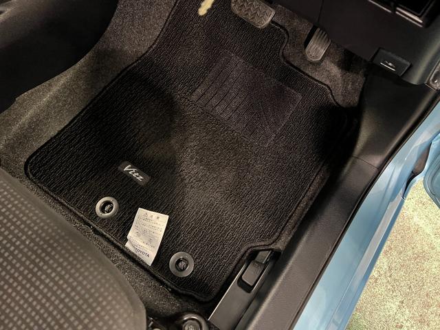 ヴィッツＦ　スマートストップパッケージ　走行６２２０１キロ／ＥＴＣ一年保証・走行距離無制限　ＣＤチューナー　ＥＴＣ　ＬＥＤヘッドライト　キーレス　助手席エアバック　純正カーペットマット　社外アルミ（埼玉県）の中古車