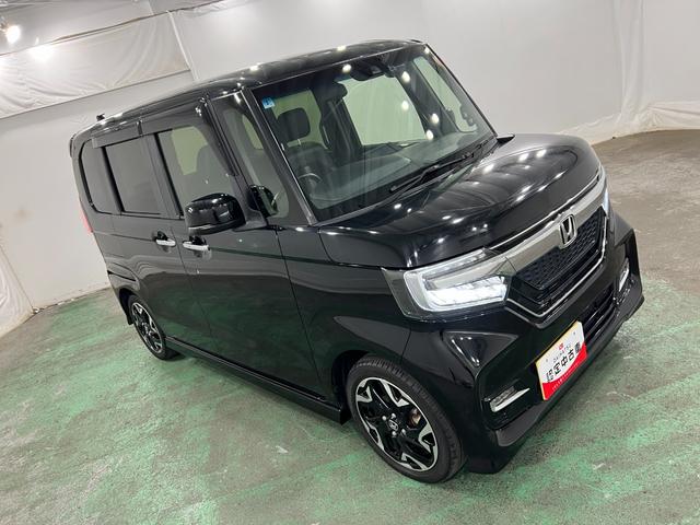 N−BOXカスタムG・Lターボホンダセンシング 走行28321キロ/ナビ1年保証・走行距離無制限 タイヤ4本交換 フルセグナビ Bluetooth バックドア ドラレコ オートライト LEDヘッドライト ベンチシート 両側電動スライドドア(埼玉県)の中古車