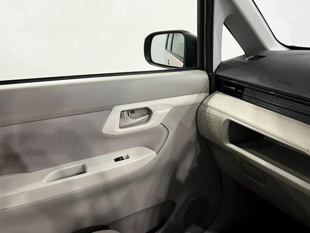 ムーヴＬ　ＳＡII　走行９８７９０キロ／車検整備付／ナビ一年保証・走行距離無制限　ワンセグナビ　助手席エアバック　純正カーペットマット　ＥＴＣ　アイドリングストップ　ベンチシート（埼玉県）の中古車