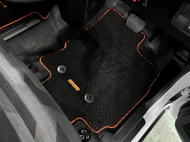 タントファンクロスターボ 走行7010キロ/ナビ/バックカメラ1年保証・走行距離無制限 フルセグナビ Bluetooth バックカメラ ドラレコ ETC クリアランスソナー オートライト LEDヘッドライト ベンチシート シートヒーター 両側電動スライドドア(埼玉県)の中古車