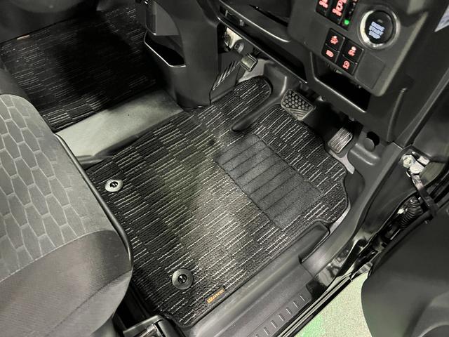 ウェイクGターボVS SAIII /走行69900キロ/ナビ1年保証距離無制限 走行距離69900キロ 8型フルセグナビ パノラマモニター ドラレコ 純正マット サイドエアバッグ LEDヘッドランプ アイドリングストップ 両側電動スライドドア キーフリー(埼玉県)の中古車
