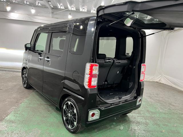 ウェイクGターボVS SAIII /走行69900キロ/ナビ1年保証距離無制限 走行距離69900キロ 8型フルセグナビ パノラマモニター ドラレコ 純正マット サイドエアバッグ LEDヘッドランプ アイドリングストップ 両側電動スライドドア キーフリー(埼玉県)の中古車