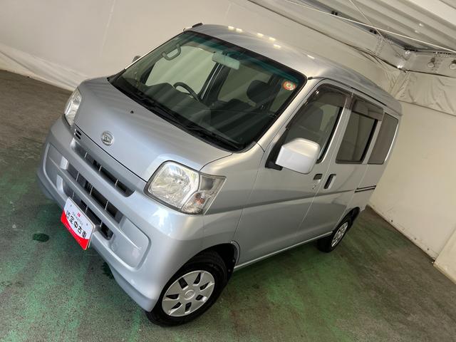 ハイゼットカーゴクルーズ　走行６４８４３キロ／４ＷＤ／ＥＴＣ／キーレス一年保証・走行距離無制限　４ＷＤ　ＣＤチューナー　キーレス　ＥＴＣ　助手席エアバック　純正カーペットマット　オートマ　エアコン（埼玉県）の中古車