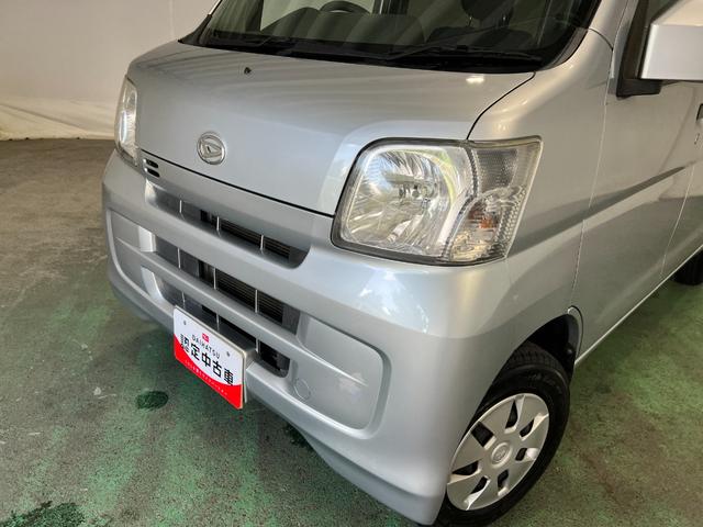 ハイゼットカーゴクルーズ　走行６４８４３キロ／４ＷＤ／ＥＴＣ／キーレス一年保証・走行距離無制限　４ＷＤ　ＣＤチューナー　キーレス　ＥＴＣ　助手席エアバック　純正カーペットマット　オートマ　エアコン（埼玉県）の中古車