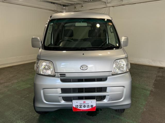 ハイゼットカーゴクルーズ　走行６４８４３キロ／４ＷＤ／ＥＴＣ／キーレス一年保証・走行距離無制限　４ＷＤ　ＣＤチューナー　キーレス　ＥＴＣ　助手席エアバック　純正カーペットマット　オートマ　エアコン（埼玉県）の中古車