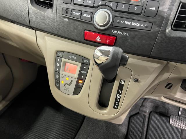 ムーヴX 走行54026キロ/CDチューナー/ベンチシート一年保証・走行距離無制限 助手席エアバック 純正カーペットマット アイドリングストップ ベンチシート CDチューナー プッシュスタート(埼玉県)の中古車