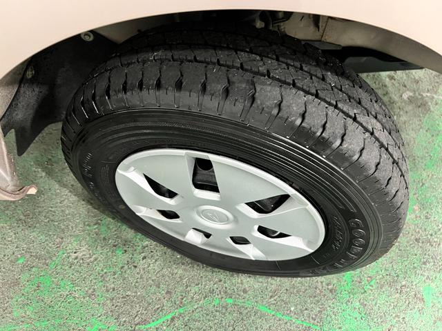 ハイゼットトラックスタンダード　走行１７２０９キロ／４ＷＤ一年保証・走行距離無制限　助手席エアバック　純正マット　ＣＤチューナー　キーレス　４ＷＤ　パワーウィンドウ　エアコン　パワステ　フォグランプ（埼玉県）の中古車