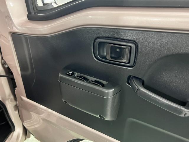 ハイゼットトラックスタンダード　走行１７２０９キロ／４ＷＤ一年保証・走行距離無制限　助手席エアバック　純正マット　ＣＤチューナー　キーレス　４ＷＤ　パワーウィンドウ　エアコン　パワステ　フォグランプ（埼玉県）の中古車