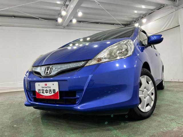 フィットハイブリッドハイブリッド・10thアニバーサリー 走行35162キロ1年保証距離無制限 走行距離35162キロ 純正カーペットマット 助手席エアバッグ オートエアコン(埼玉県)の中古車