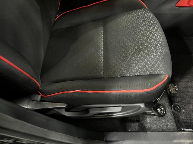 ロッキーＸ　ＨＥＶ　修復歴／走行５４０８４キロ／ナビ／バックカメラ１年保証距離無制限　走行距離５４０８４キロ　純正フルセグナビ　バックカメラ　純正マット　サイドエアバッグ　ＬＥＤヘッドランプ　オート格納式ドアミラー（埼玉県）の中古車