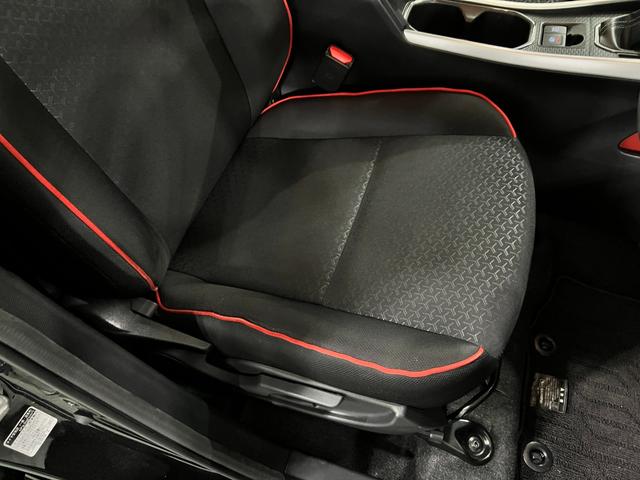 ロッキーＸ　ＨＥＶ　修復歴／走行５４０８４キロ／ナビ／バックカメラ１年保証距離無制限　走行距離５４０８４キロ　純正フルセグナビ　バックカメラ　純正マット　サイドエアバッグ　ＬＥＤヘッドランプ　オート格納式ドアミラー（埼玉県）の中古車