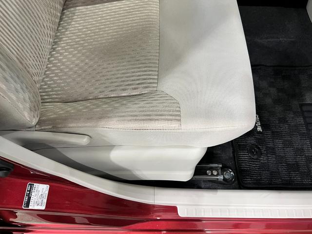 ムーヴL SAIII 車検整備付/走行27632キロ/ドラレコ1年保証距離無制限 走行距離27632キロ CDチューナー ドラレコ 純正カーペットマット 助手席エアバッグ オートマチックハイビーム アイドリングストップ 電動格納式ドアミラー(埼玉県)の中古車