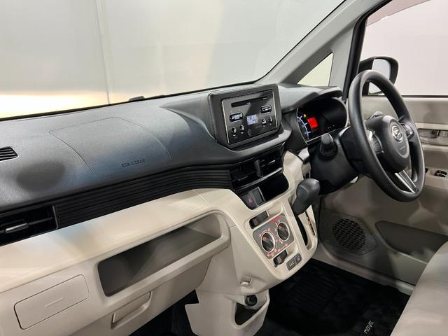 ムーヴL SAIII 車検整備付/走行27632キロ/ドラレコ1年保証距離無制限 走行距離27632キロ CDチューナー ドラレコ 純正カーペットマット 助手席エアバッグ オートマチックハイビーム アイドリングストップ 電動格納式ドアミラー(埼玉県)の中古車