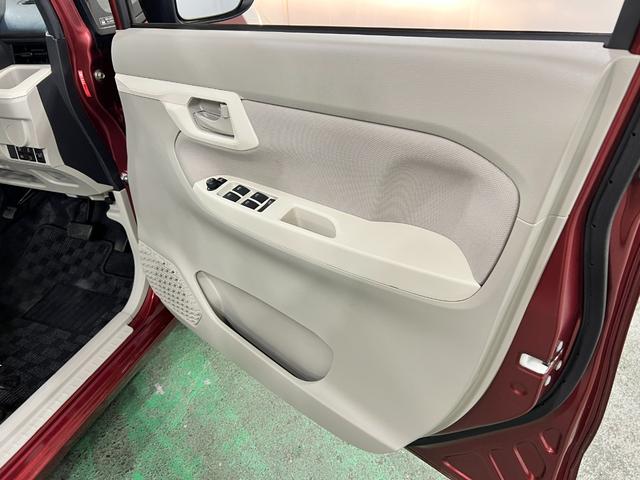 ムーヴL SAIII 車検整備付/走行27632キロ/ドラレコ1年保証距離無制限 走行距離27632キロ CDチューナー ドラレコ 純正カーペットマット 助手席エアバッグ オートマチックハイビーム アイドリングストップ 電動格納式ドアミラー(埼玉県)の中古車
