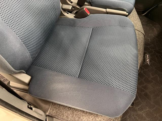 ハイゼットカーゴクルーズ　走行８２５８２キロ／電動格納式ドアミラー１年保証距離無制限　走行距離８２５８２キロ　純正カーペットマット　助手席エアバッグ　電動格納式ドアミラー　キーレスエントリー　両側スライドドア（埼玉県）の中古車